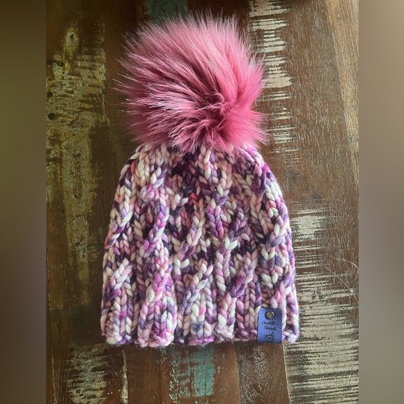 Luxury Hand Knit Hat with Faux Fur Pom Pom - Picture 2 of 2